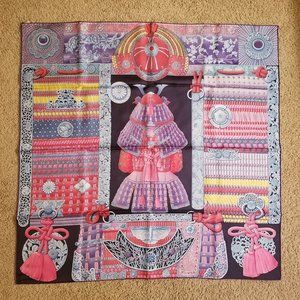 AUTHENTIC NWT Hermés 100% Silk Parures de Samourais 90cm MarineRoseBleuGlacier